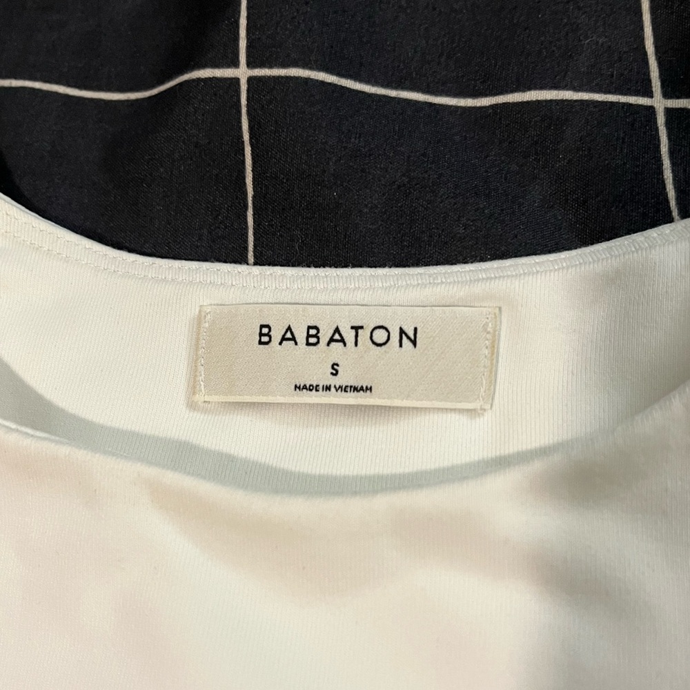 3 for $20 / Babaton Soft White Bodysuit - Picture 4 of 5
